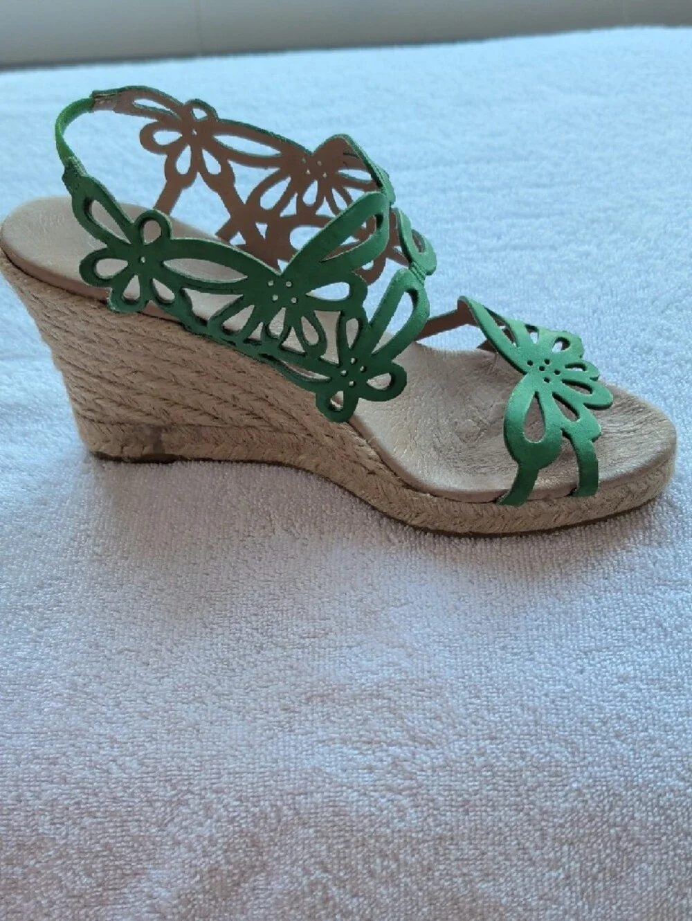 Eric Michael Jillian kelly green laser cut floral pattern wedge espadrilles - Picture 2 of 8